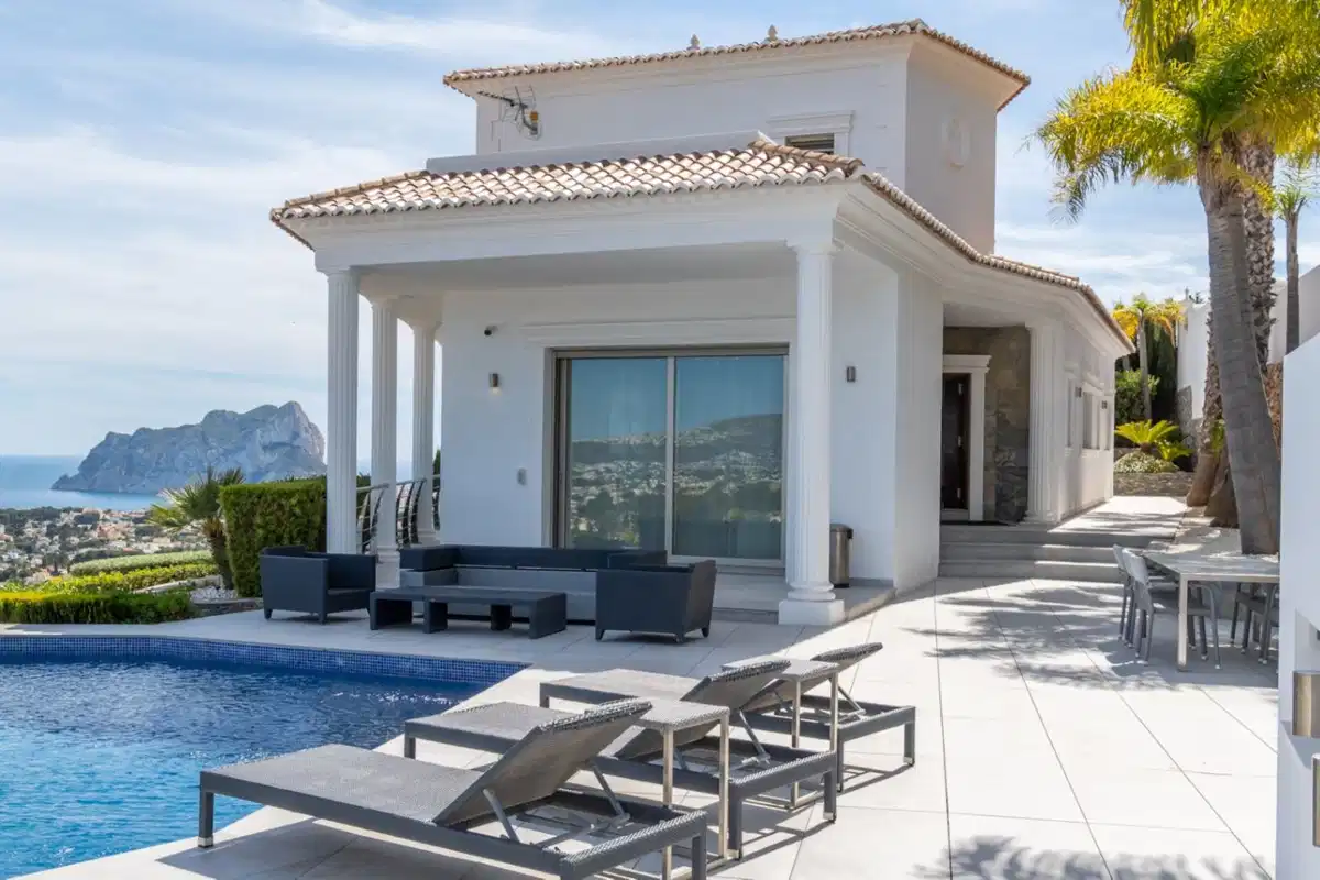 4 bedrooms, 4 bathrooms Villa in Benissa