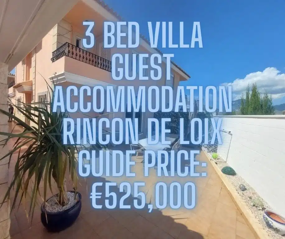 3 bedrooms, 3 bathrooms Villa in Benidorm