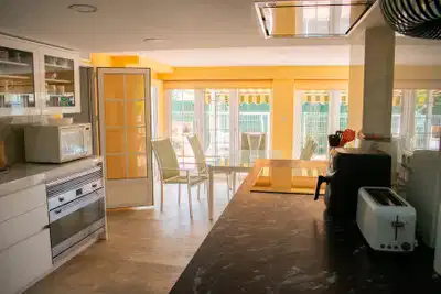 7 bedrooms, 4 bathrooms Villa in Orihuela Costa thumb 14