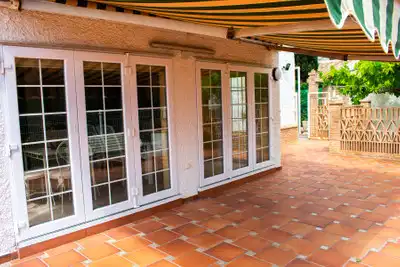 7 bedrooms, 4 bathrooms Villa in Orihuela Costa thumb 4
