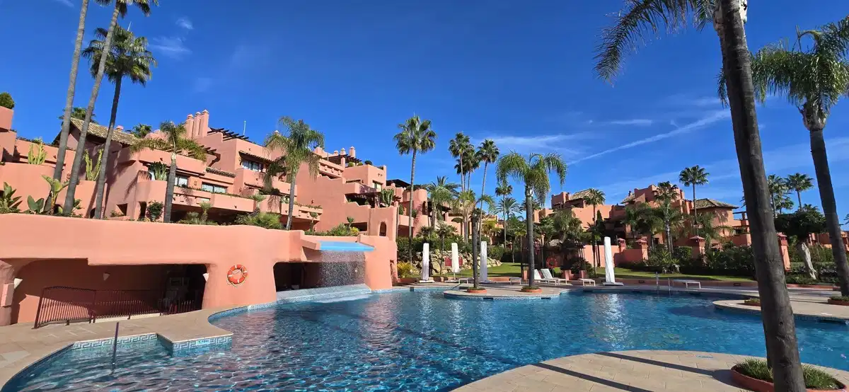 2 bedrooms, 2 bathrooms Apartment in Estepona