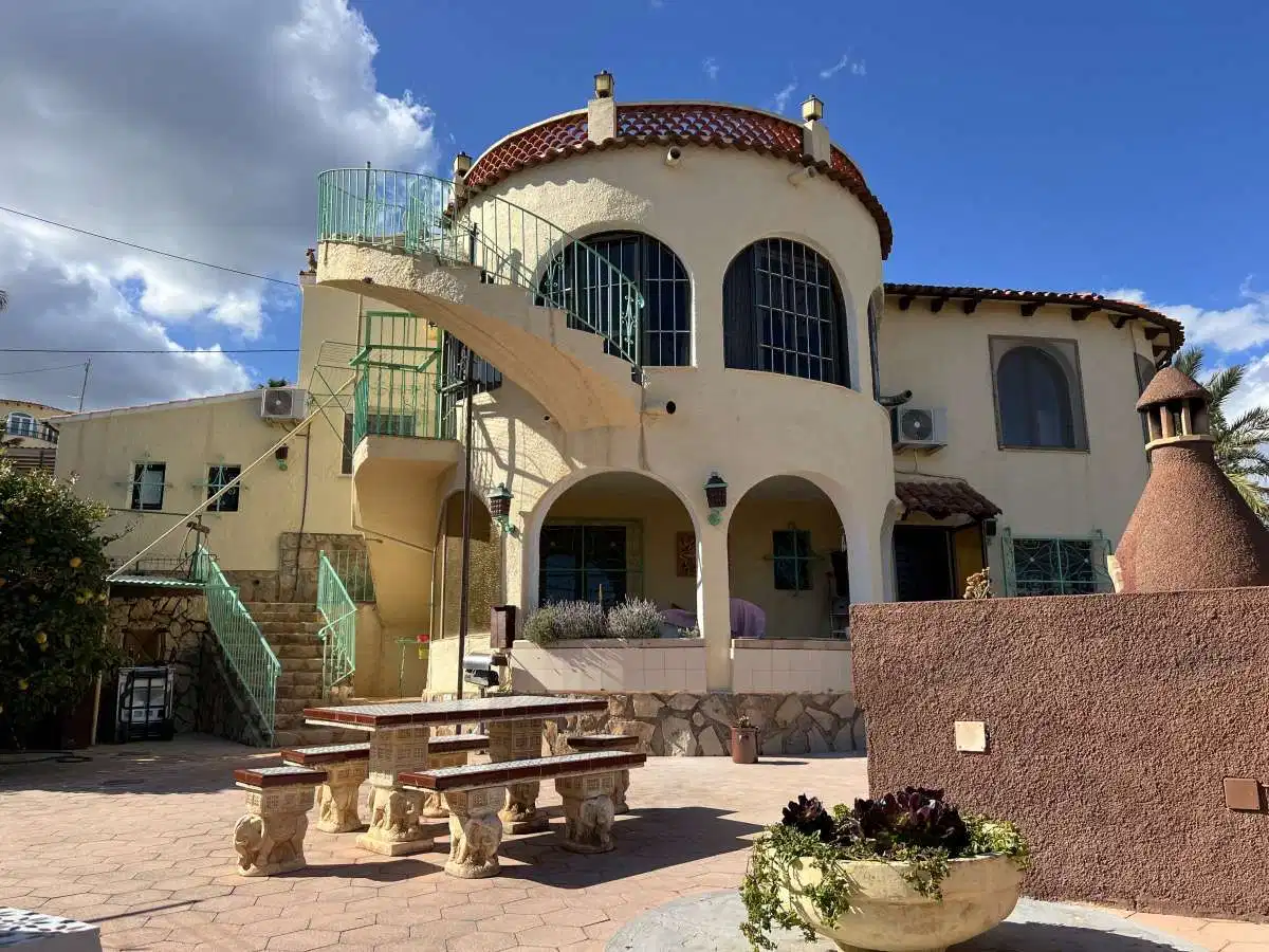 4 bedrooms, 3 bathrooms Villa in Calpe