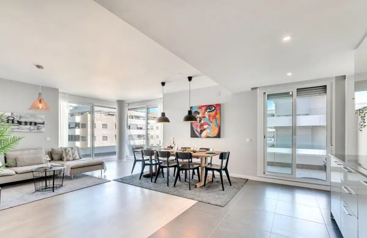 3 bedrooms, 2 bathrooms Apartment in Nueva Andalucía