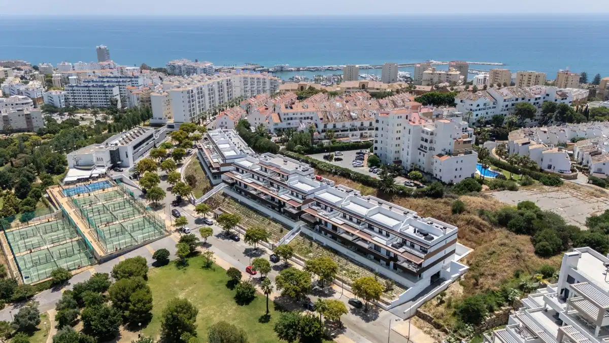2 bedrooms, 2 bathrooms Apartment in Estepona