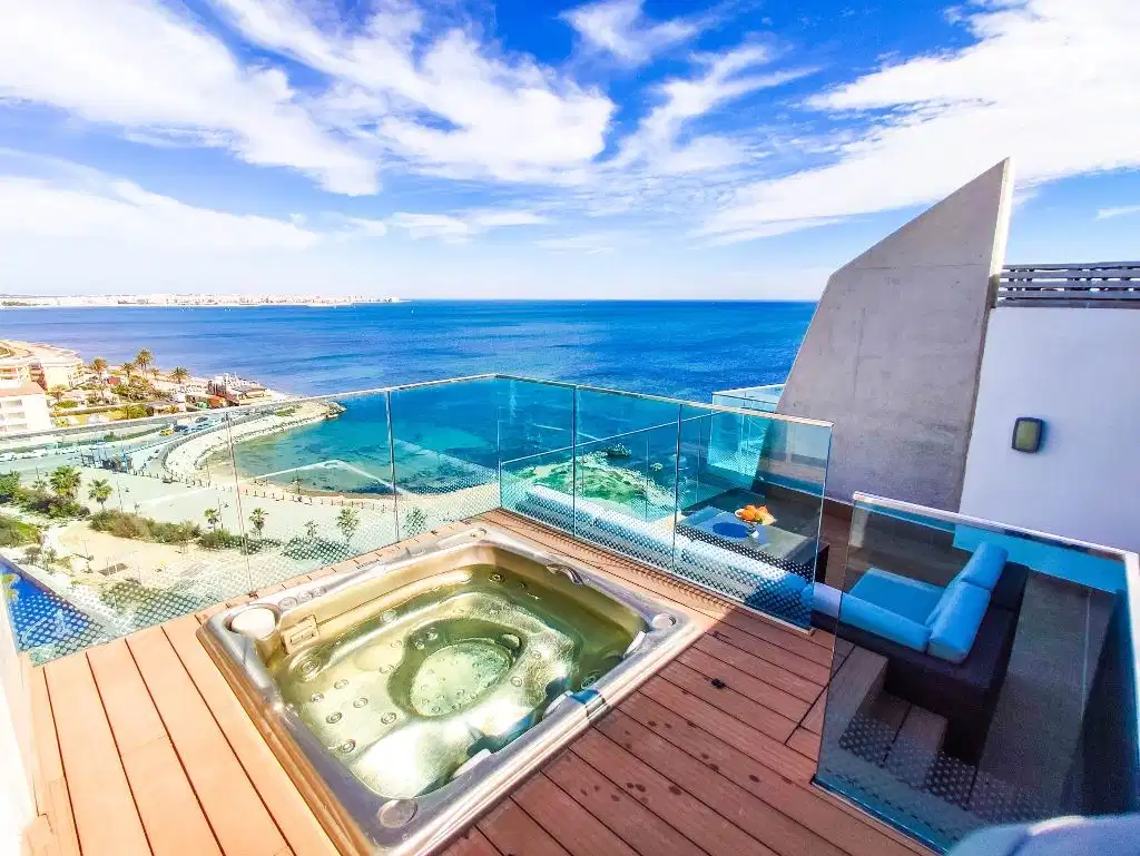 2 bedrooms, 2 bathrooms Apartment in Punta Prima