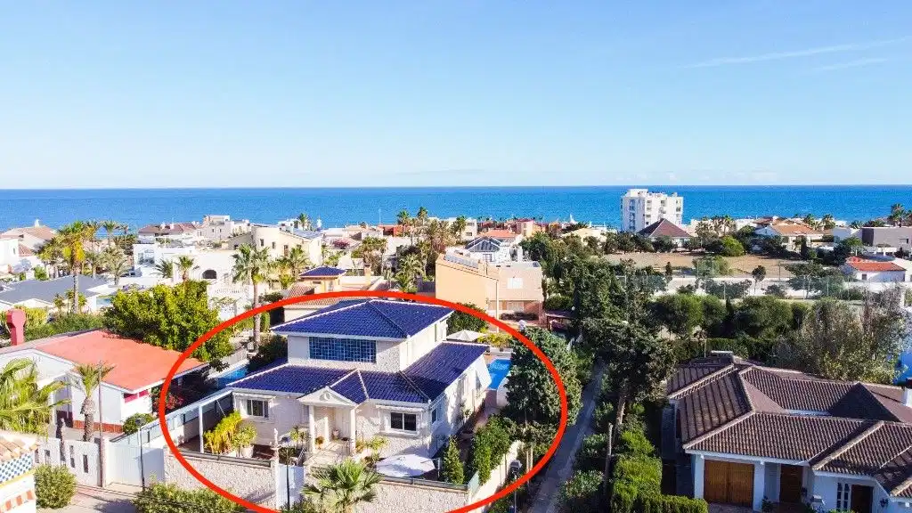 5 bedrooms, 4 bathrooms Villa in La Mata