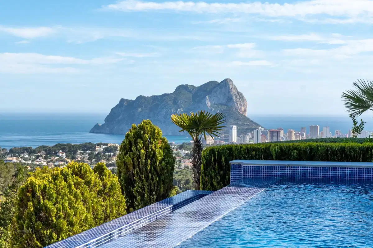 4 bedrooms, 4 bathrooms Villa in Benissa