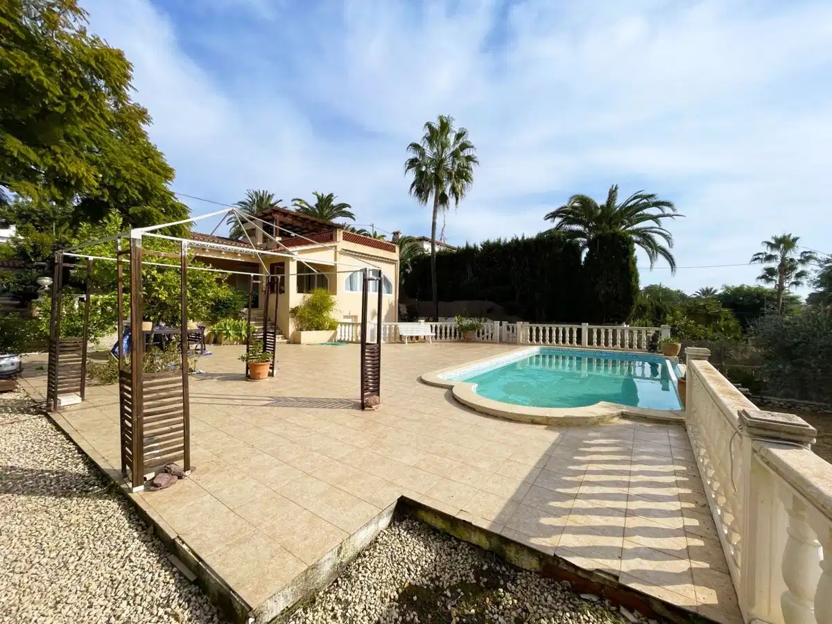 4 bedrooms, 2 bathrooms Villa in Benissa