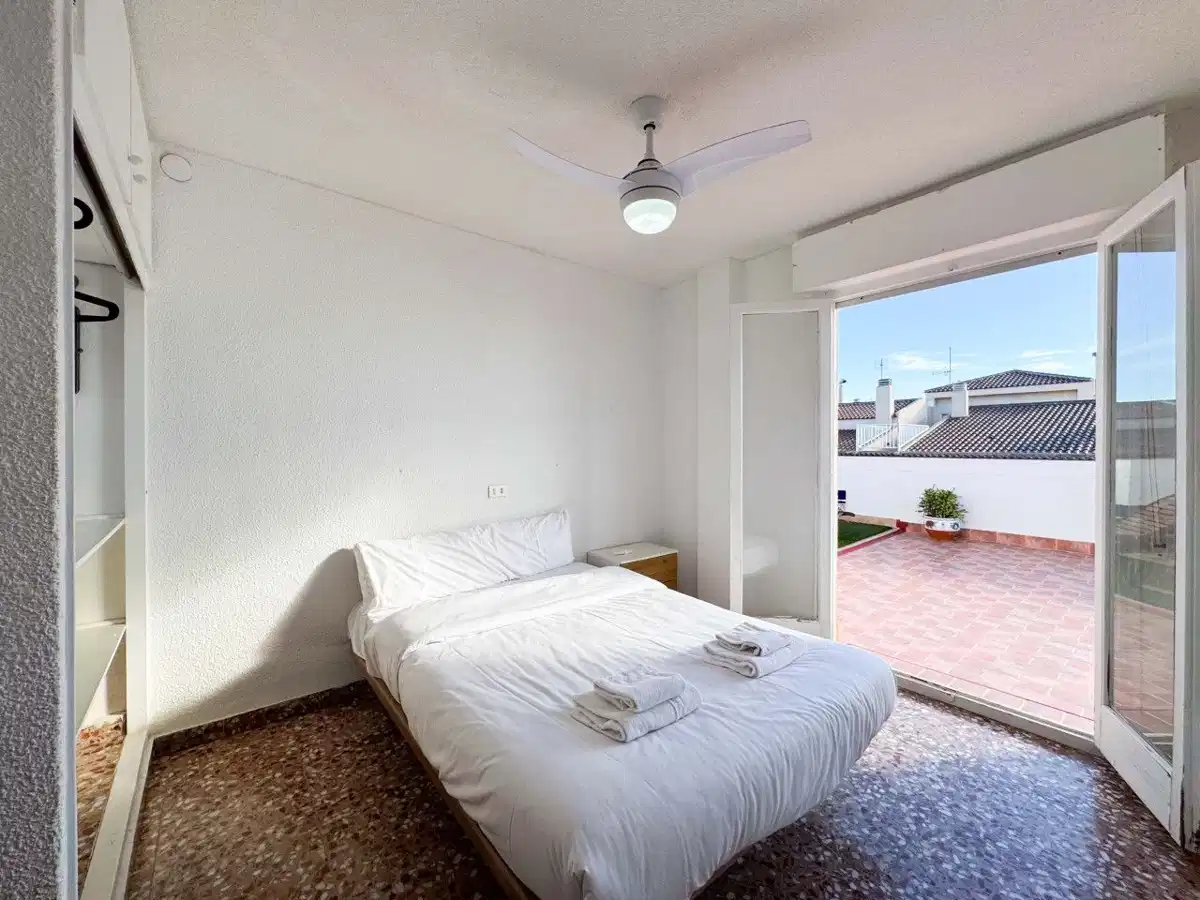 4 bedrooms, 2 bathrooms Penthouse in La Mata