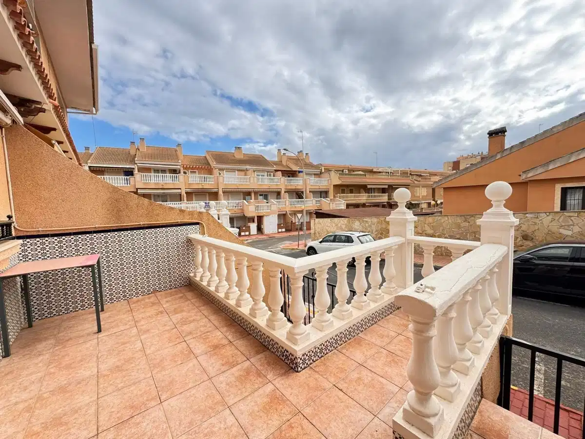 4 bedrooms, 3 bathrooms Townhouse in Guardamar del Segura