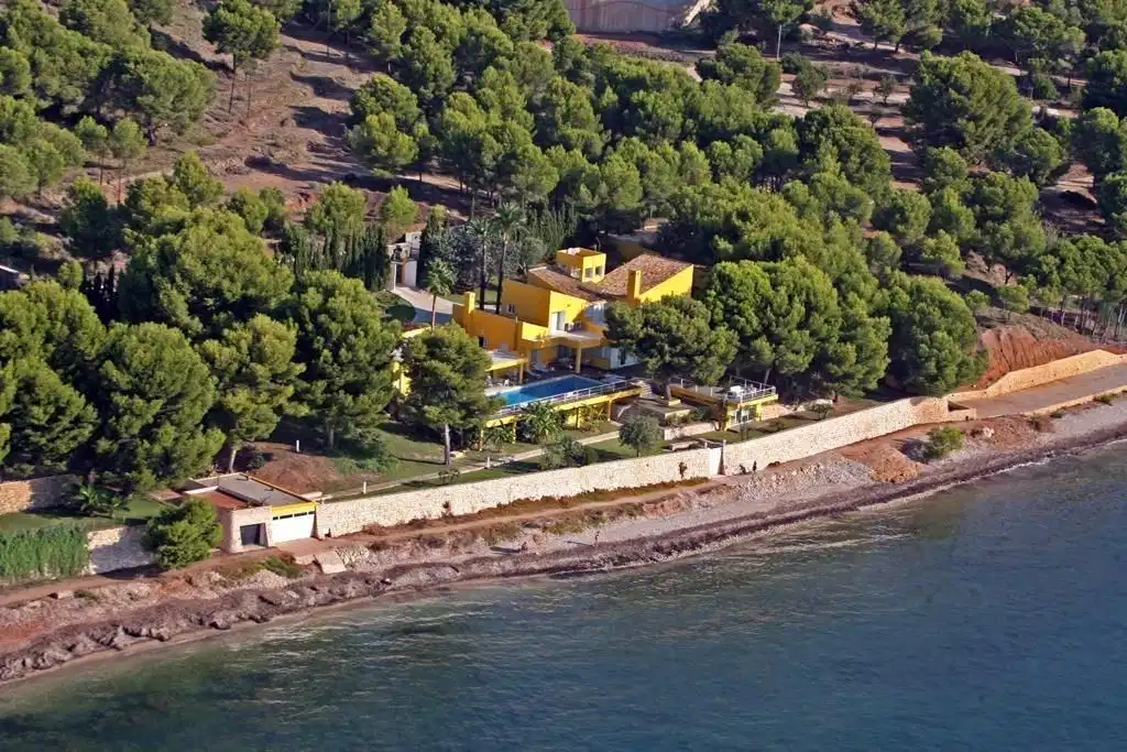 3 bedrooms, 2 bathrooms Villa in Altea