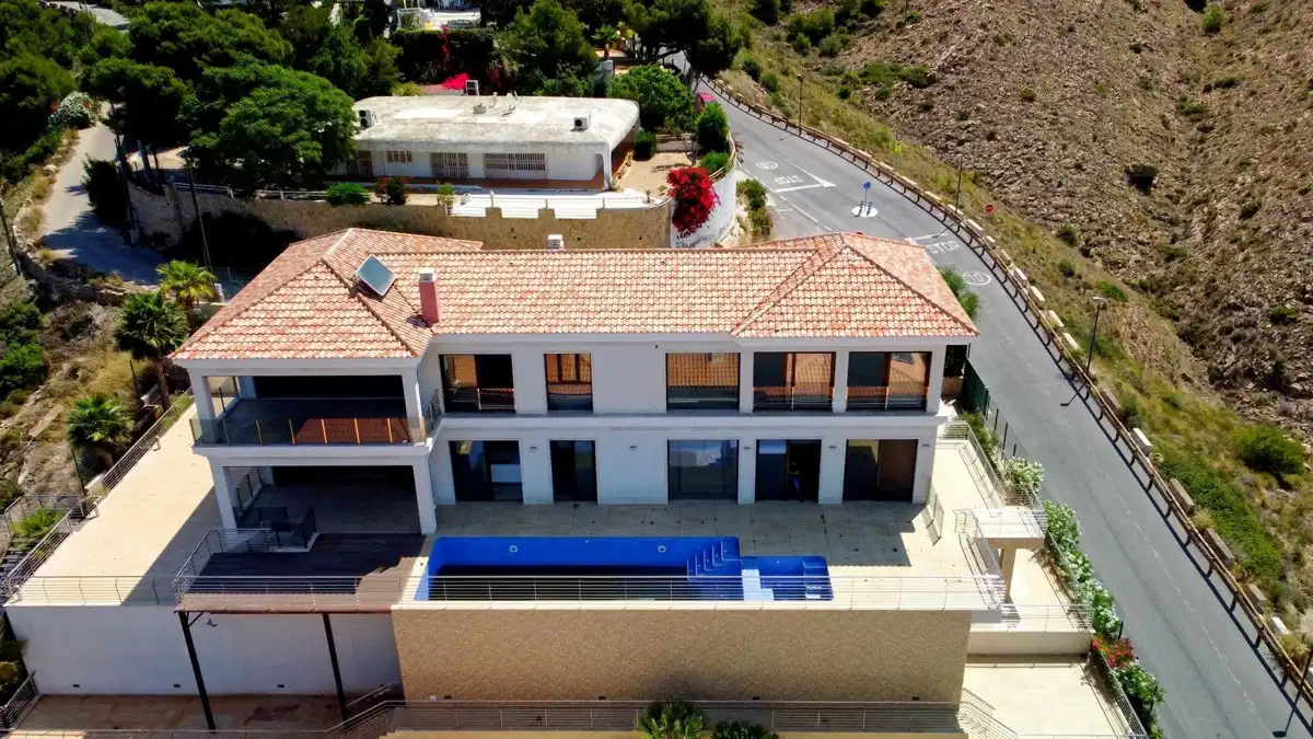 4 bedrooms, 4 bathrooms Villa in Benidorm