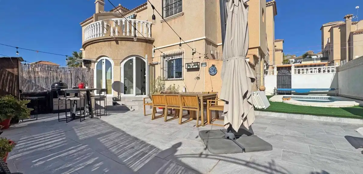 2 bedrooms, 2 bathrooms Townhouse in Villamartin
