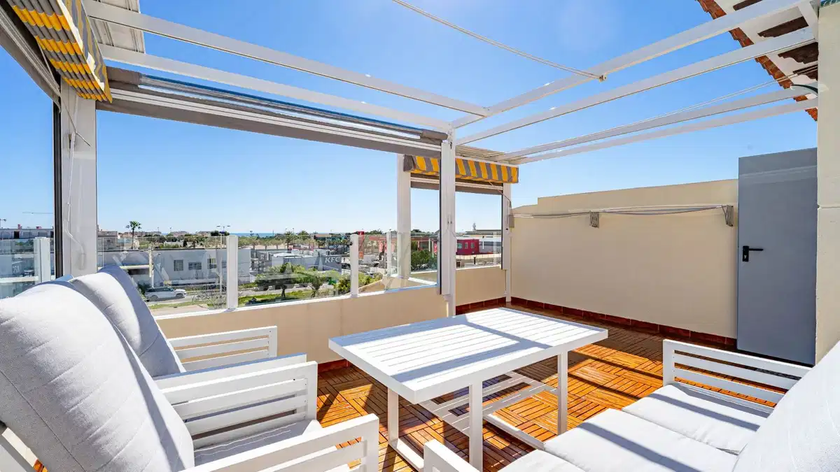 2 bedrooms, 1 bathrooms Townhouse in Punta Prima