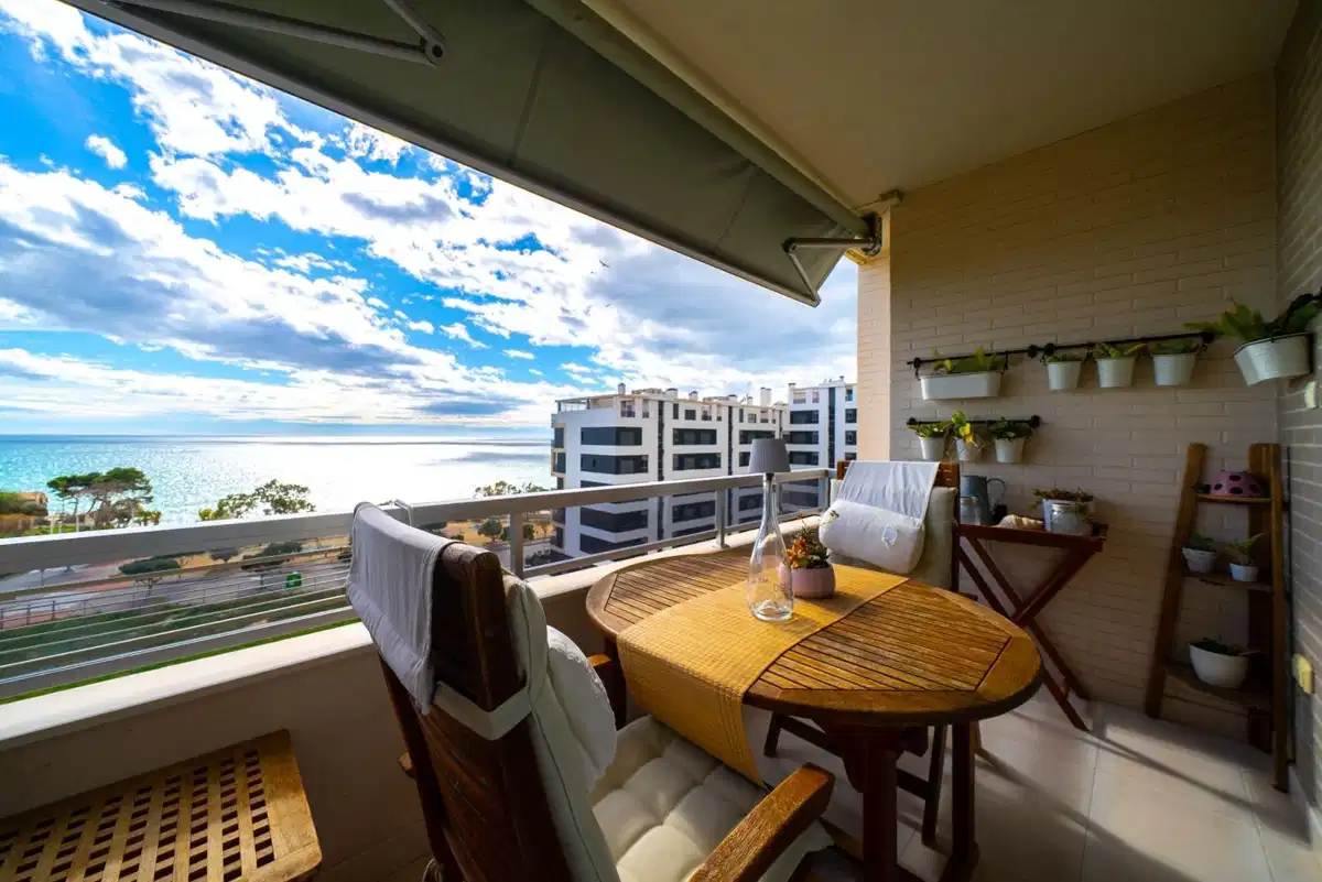 4 bedrooms, 2 bathrooms Apartment in Villajoyosa