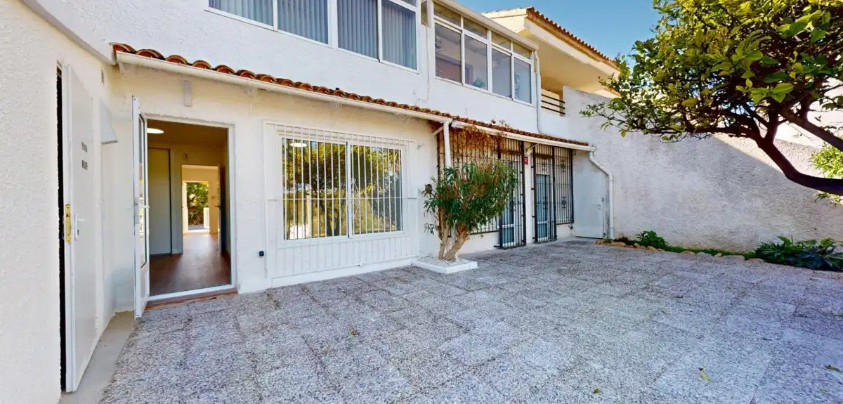 2 bedrooms, 1 bathrooms Apartment in Villamartin