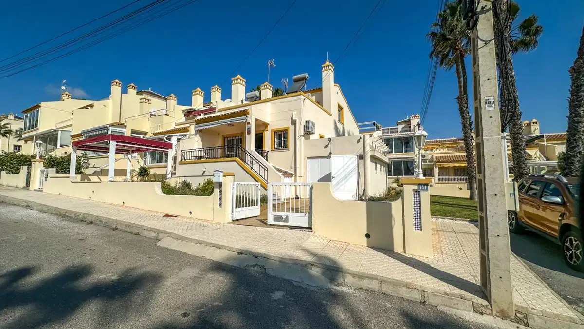 3 bedrooms, 2 bathrooms Duplex in Villamartin