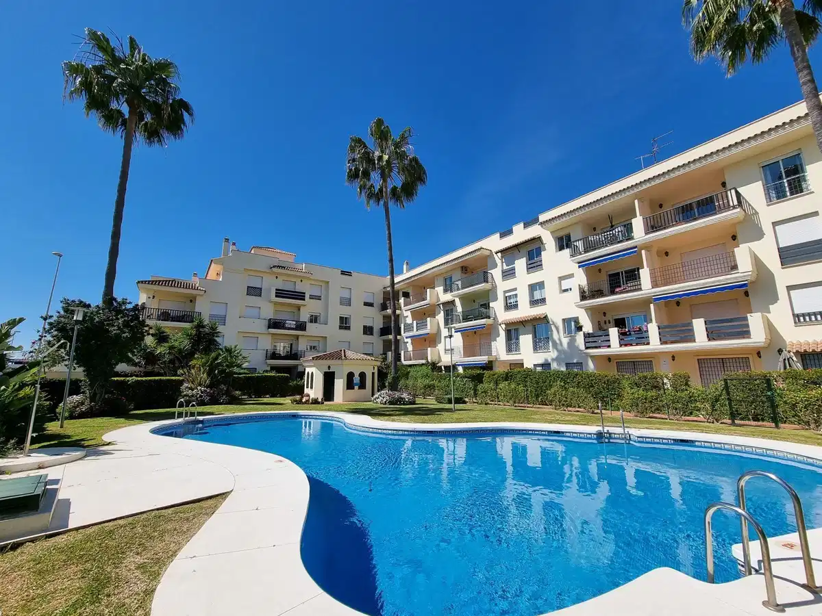 2 bedrooms, 1 bathrooms Apartment in Nueva Andalucía