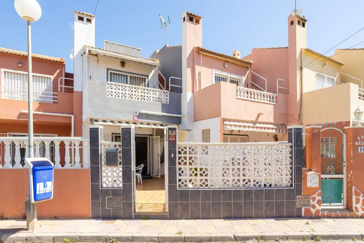 2 bedrooms, 2 bathrooms Townhouse in Torrevieja
