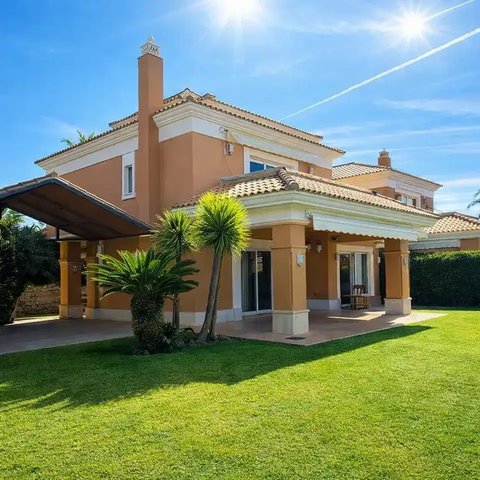 3 bedrooms, 4 bathrooms Townhouse in Marbella