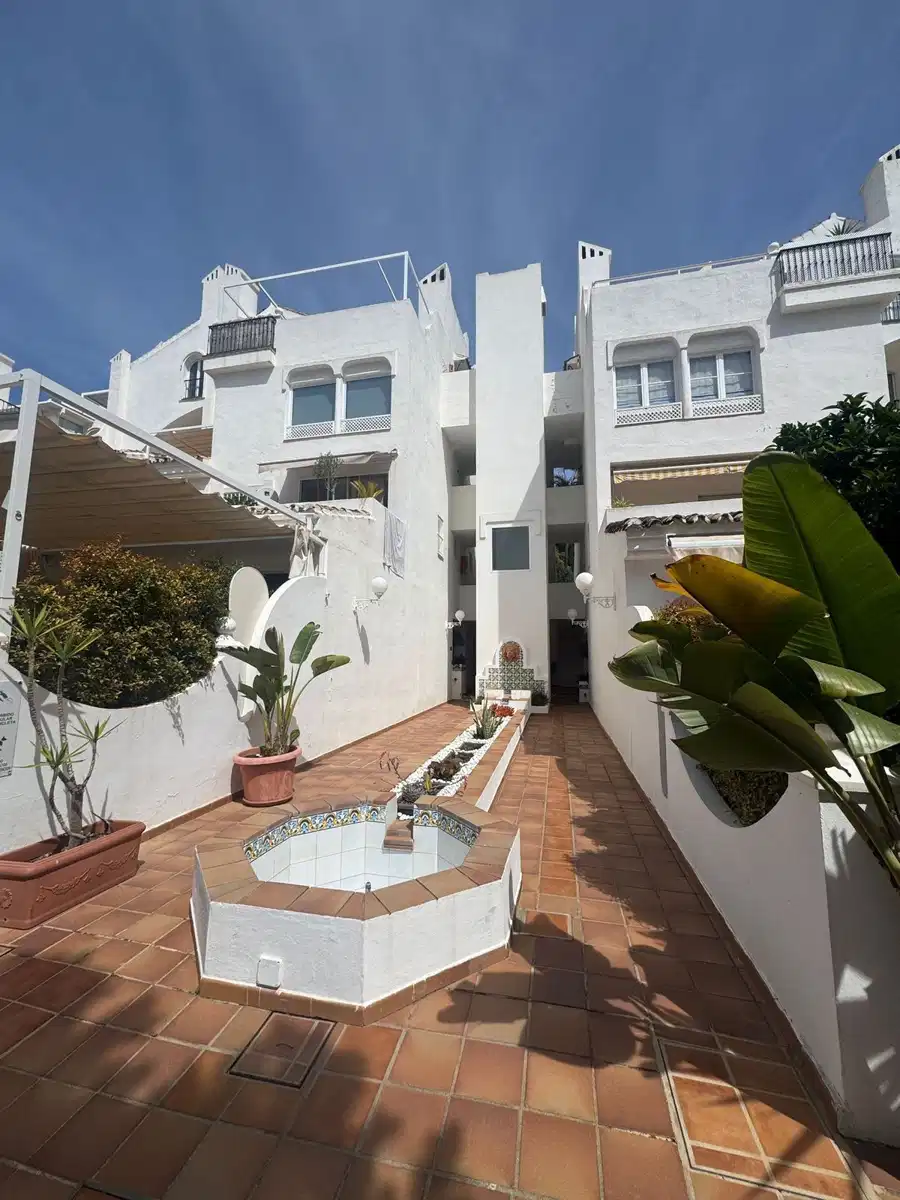2 bedrooms, 2 bathrooms Penthouse in Marbella