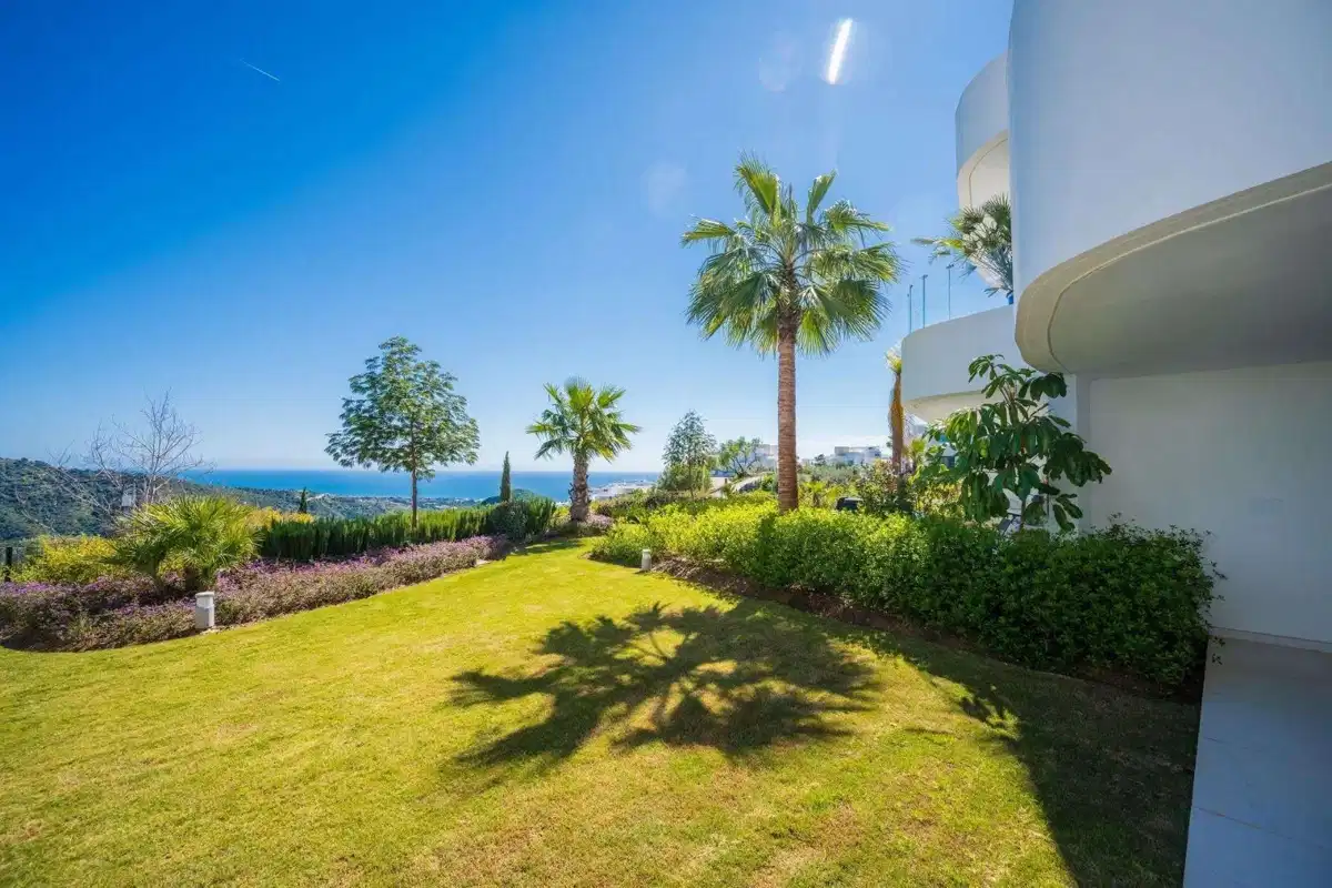 3 bedrooms, 3 bathrooms Apartment in Marbella