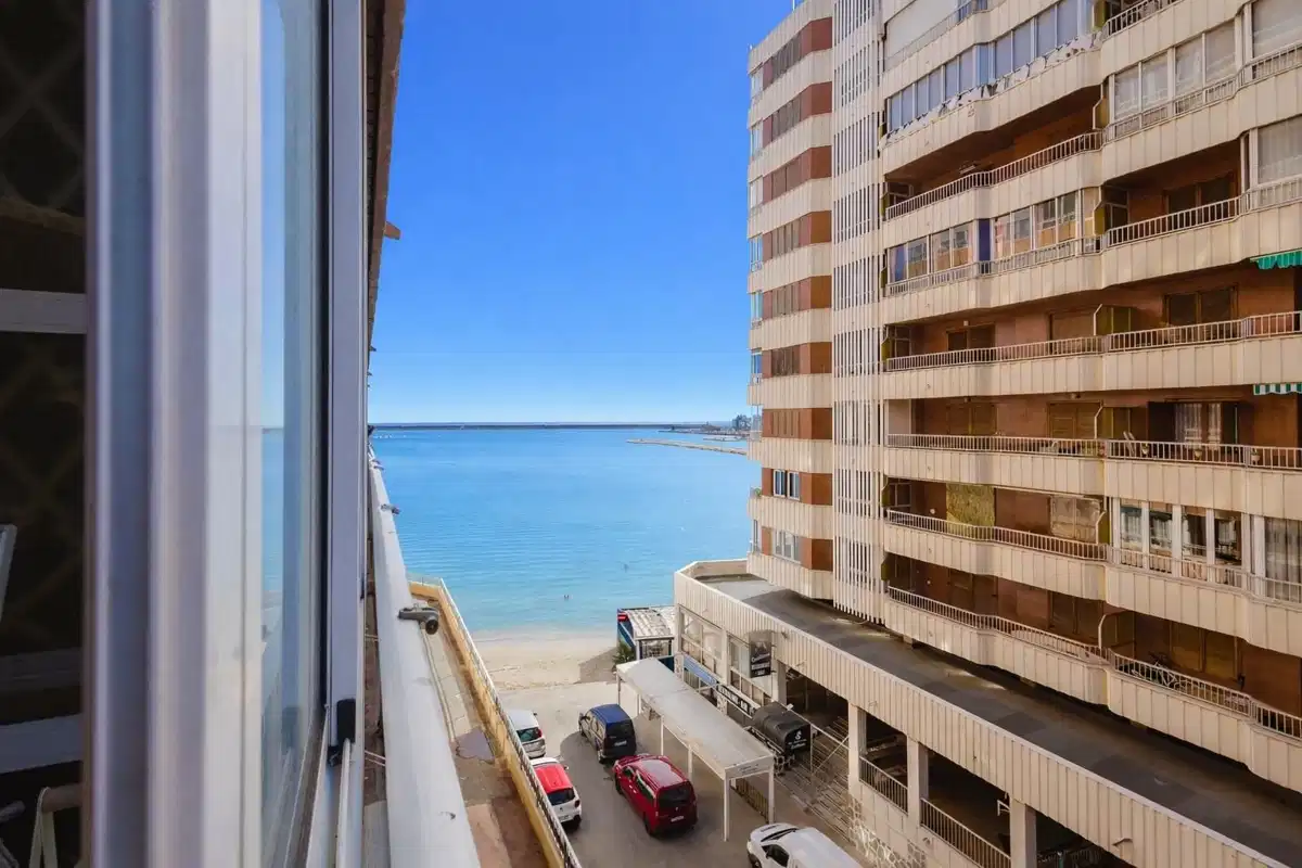 3 bedrooms, 2 bathrooms Apartment in Torrevieja