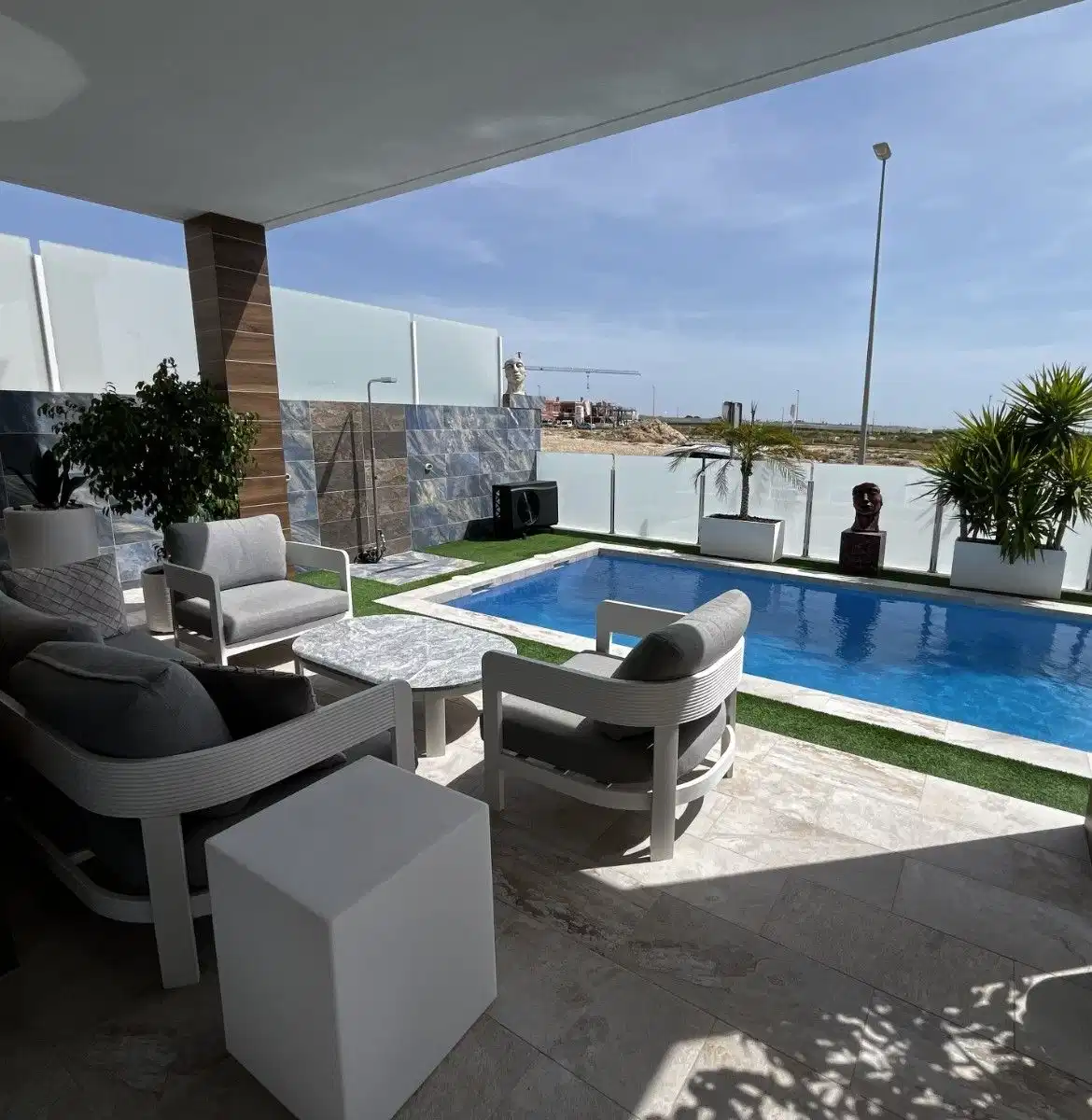 3 bedrooms, 3 bathrooms Villa in Entre Naranjos