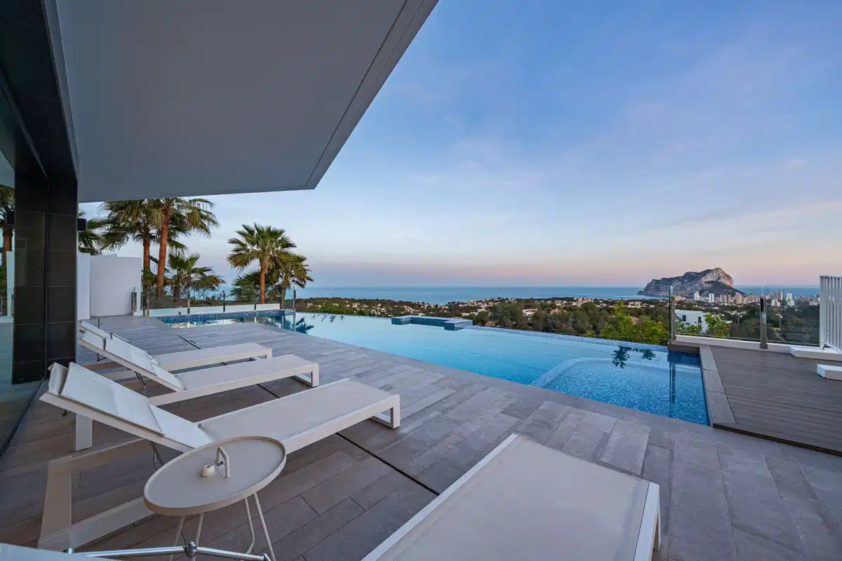 4 bedrooms, 5 bathrooms Villa in Benissa