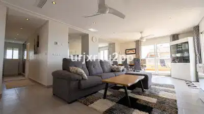 3 bedrooms, 2 bathrooms Apartment in Villamartin thumb 8