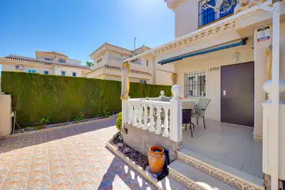 3 bedrooms, 2 bathrooms Villa in Orihuela Costa thumb 4