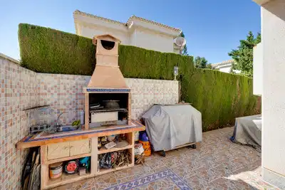 3 bedrooms, 2 bathrooms Villa in Orihuela Costa thumb 8