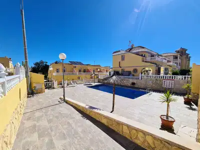 2 bedrooms, 2 bathrooms Townhouse in Villamartin thumb 2