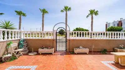 3 bedrooms, 2 bathrooms Townhouse in Punta Prima thumb 11