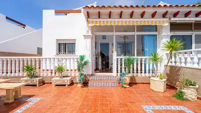 3 bedrooms, 2 bathrooms Townhouse in Punta Prima thumb 6
