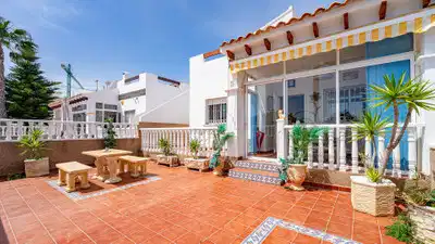 3 bedrooms, 2 bathrooms Townhouse in Punta Prima thumb 9