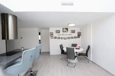 3 bedrooms, 2 bathrooms Apartment in Villamartin thumb 11