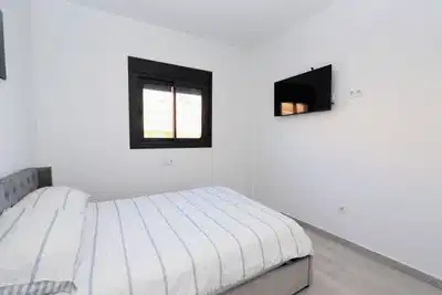 3 bedrooms, 2 bathrooms Apartment in Villamartin thumb 16