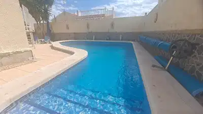 3 bedrooms, 4 bathrooms Villa in Villamartin thumb 2