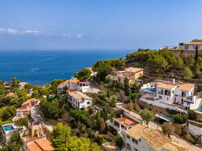3 bedrooms, 2 bathrooms Villa in Denia