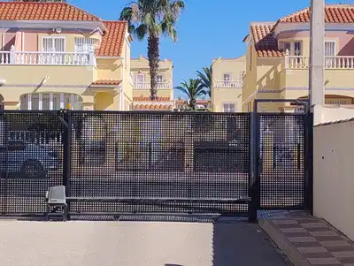 2 bedrooms, 1 bathrooms Bungalow in Orihuela Costa thumb 3