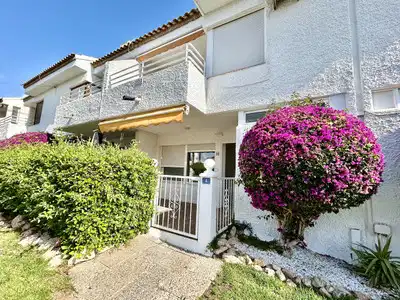 2 bedrooms, 1 bathrooms Apartment in Villamartin thumb 2