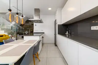 3 bedrooms, 3 bathrooms Townhouse in Villamartin thumb 11