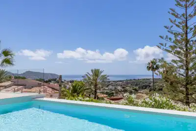 3 bedrooms, 3 bathrooms Villa in Moraira