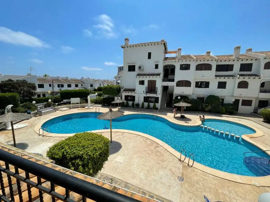 2 bedrooms, 1 bathrooms Apartment in Cabo Roig