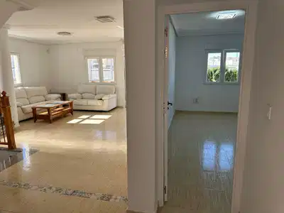 4 bedrooms, 3 bathrooms Townhouse in Villamartin thumb 10