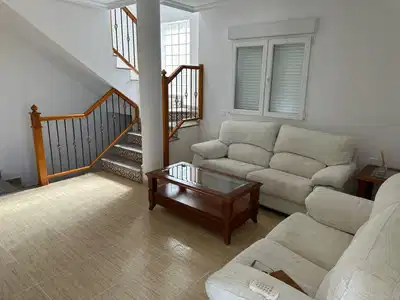 4 bedrooms, 3 bathrooms Townhouse in Villamartin thumb 11
