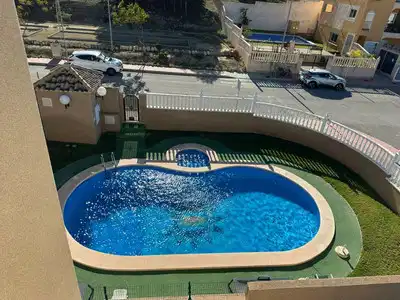 4 bedrooms, 3 bathrooms Townhouse in Villamartin thumb 4
