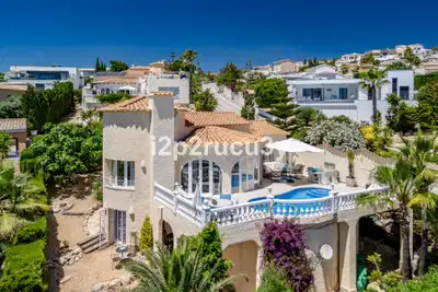 3 bedrooms, 3 bathrooms Villa in Cumbre del Sol