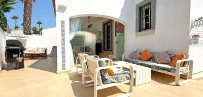 3 bedrooms, 3 bathrooms Villa in Villamartin thumb 6